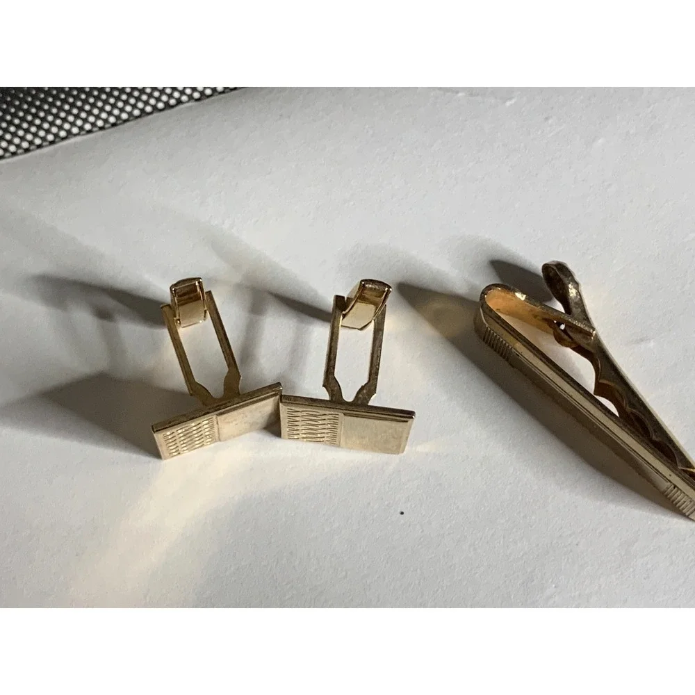 Vintage Gold Tone‎ Cufflinks and Tie Clip Set Textured Elegant Menswear